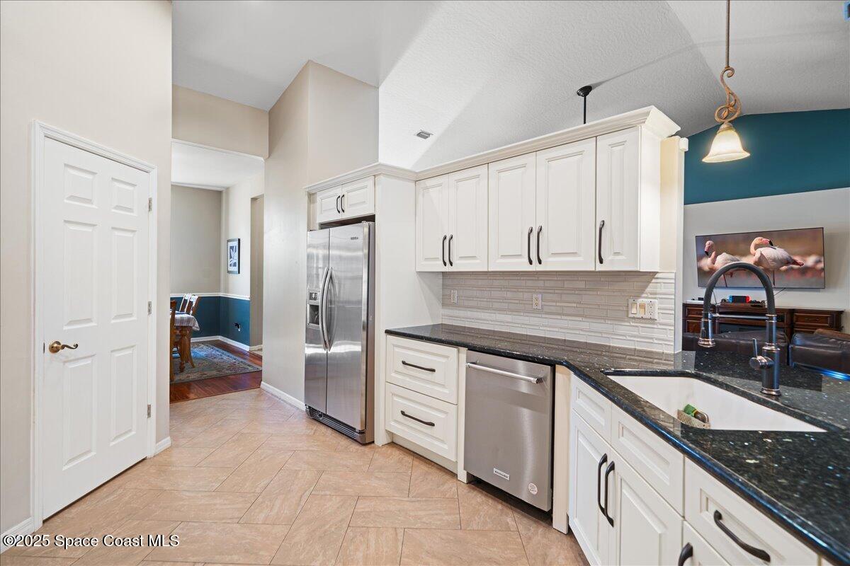 1235 Pemberton Trail Malabar, FL 32950 - Photo 8 of 53 18-DSC0262114