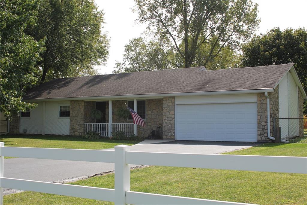 799 Weber Road Greenfield, IN 46140 - Photo 3 of 22 Gallery Image 3