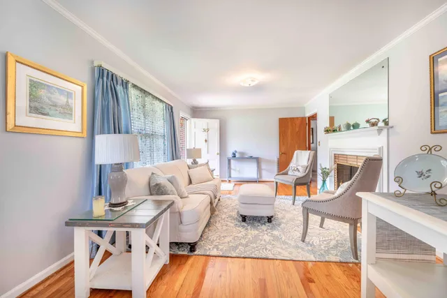 $279,900 | 319 East Hampton Street, Elloree, SC 29047