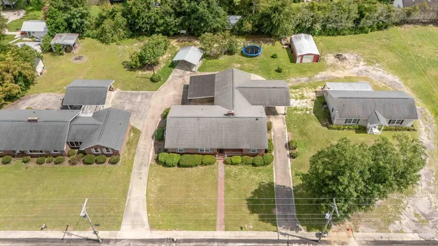 $279,900 | 319 East Hampton Street, Elloree, SC 29047