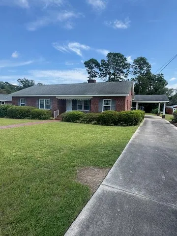 $279,900 | 319 East Hampton Street, Elloree, SC 29047