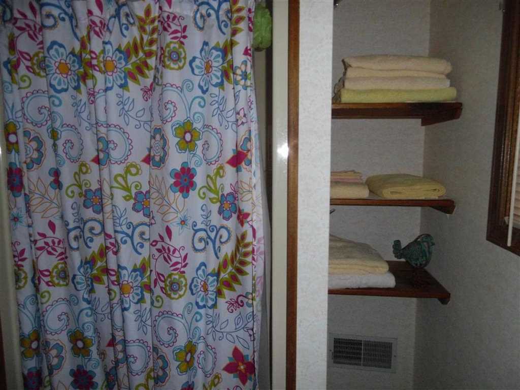 907 Point Road, Unit CHICKASAW POINT Westminster, SC 29693 - Photo 25 of 36 Gallery Image 25