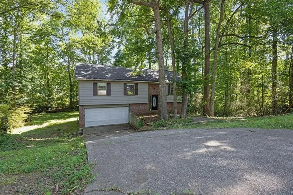 $174,000 | 3189 Glen Hollow Drive, Rex, GA 30273
