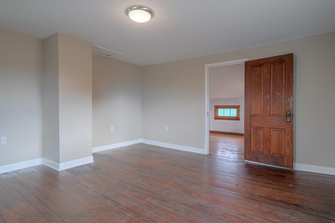 3090 Greenbriar Road Draper, VA 24324 - Photo 30 of 56 3090_Greenbriar_Web-34