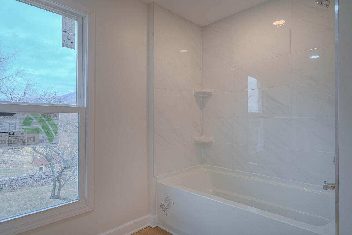 3090 Greenbriar Road Draper, VA 24324 - Photo 37 of 56 3090_Greenbriar_Web-41