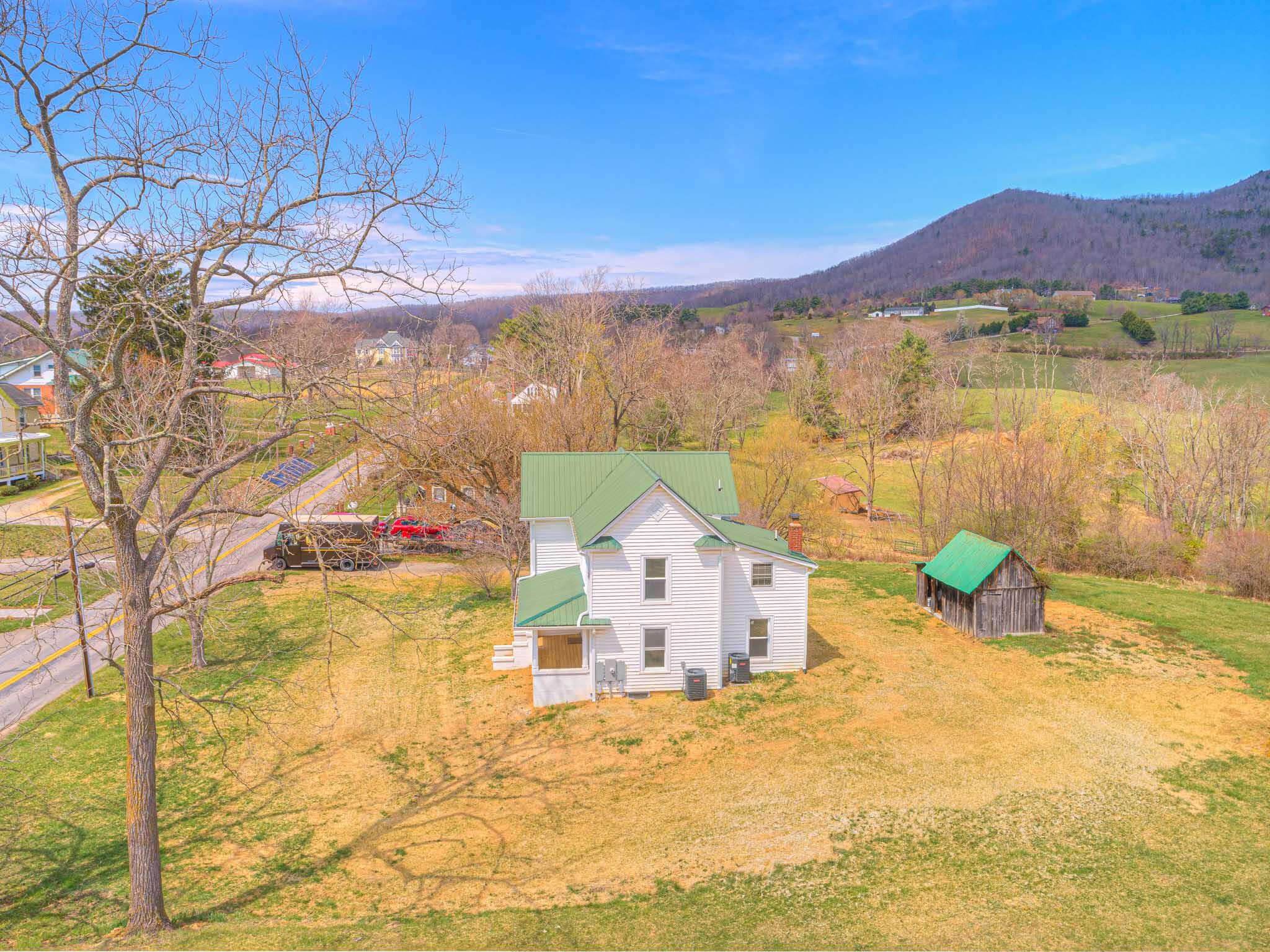 3090 Greenbriar Road Draper, VA 24324 - Photo 39 of 56 3090_Greenbriar2_Web-1