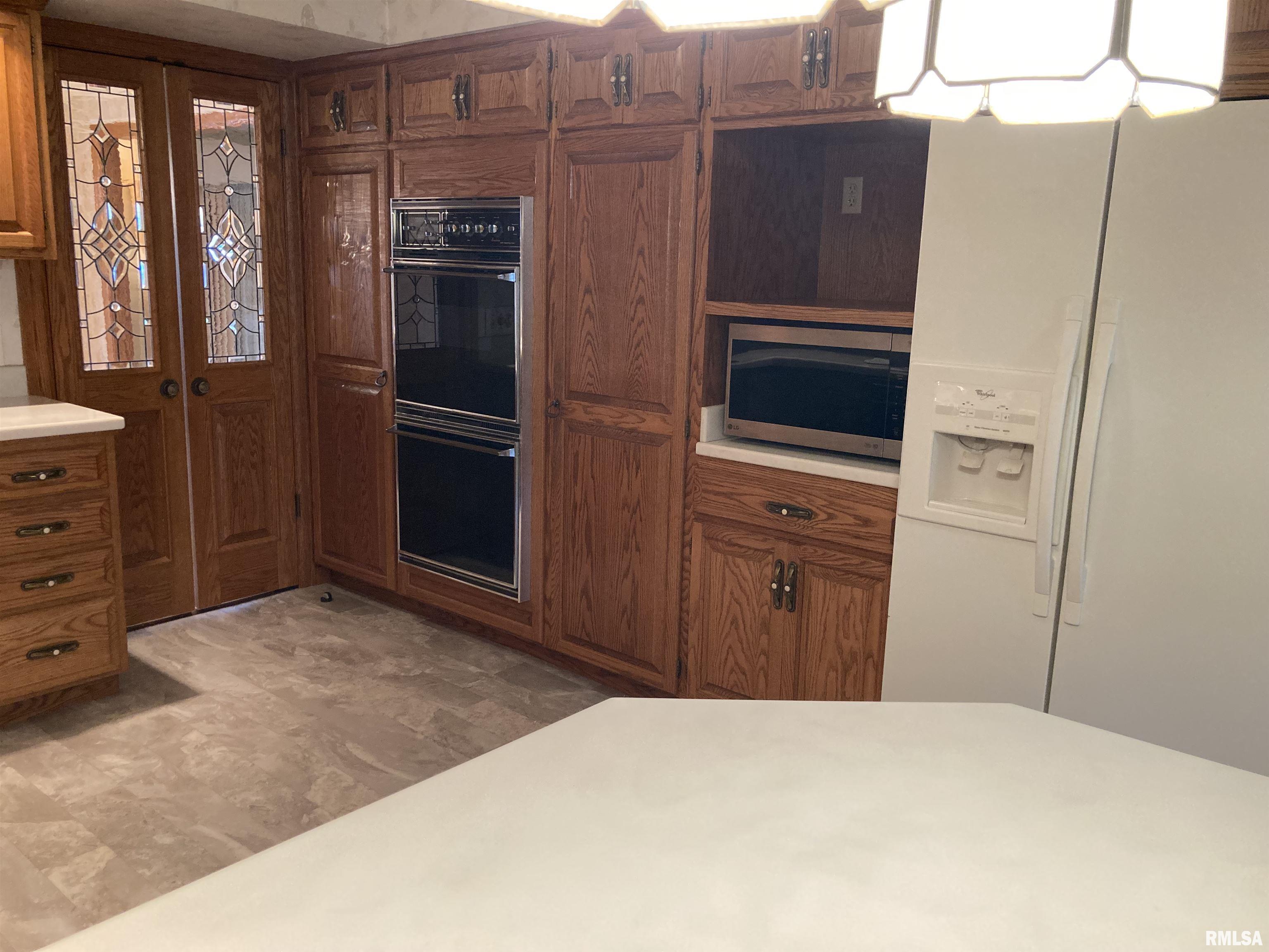 6590 Golf Course Road Bettendorf, IA 52722 - Photo 19 of 69 Gallery Image 19