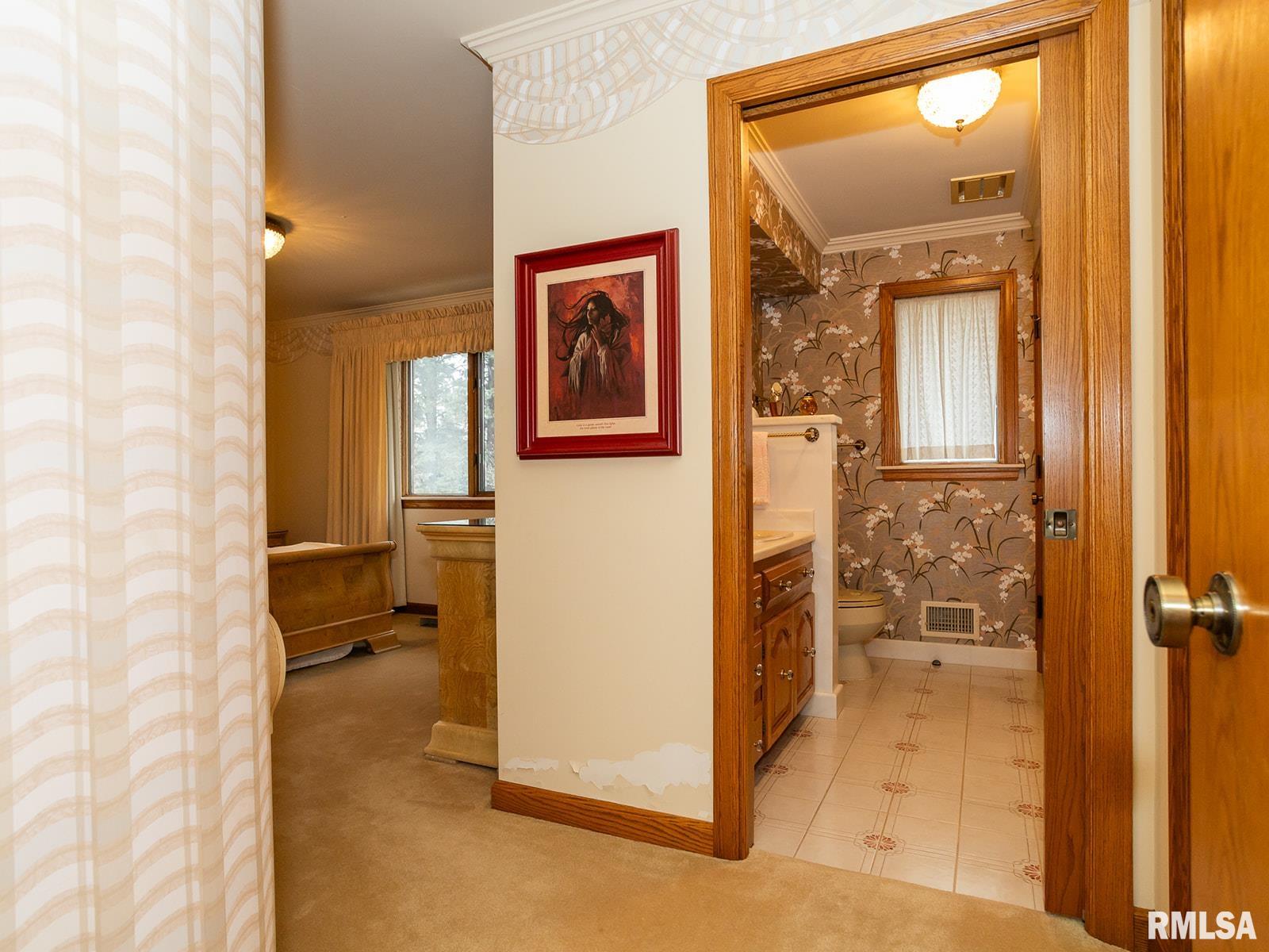 6590 Golf Course Road Bettendorf, IA 52722 - Photo 34 of 69 Gallery Image 34