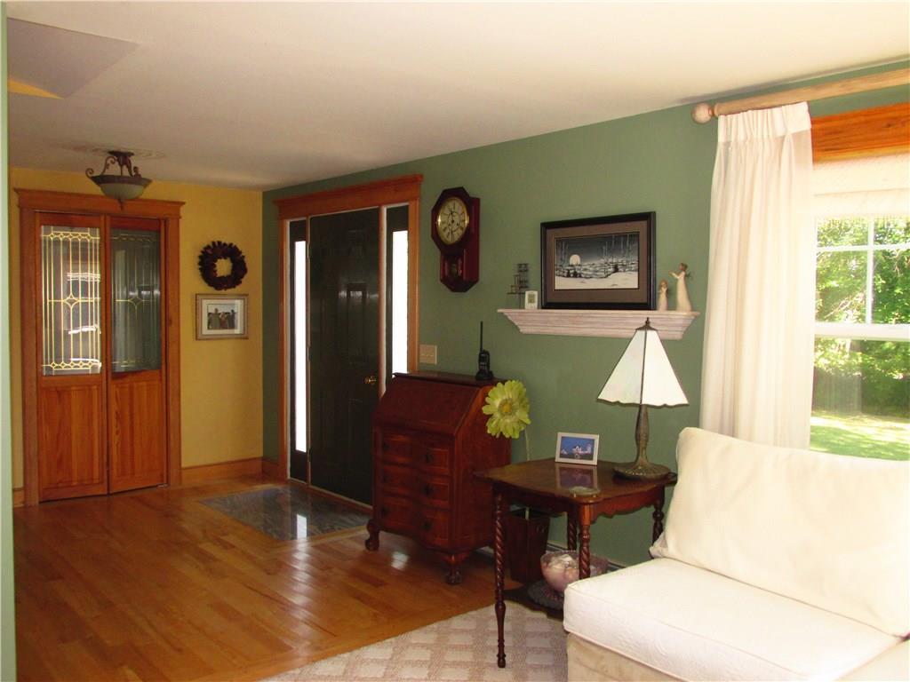 62 Crocker Road Belfast, ME 04915 - Photo 12 of 35 Front foyer with inlaid granite