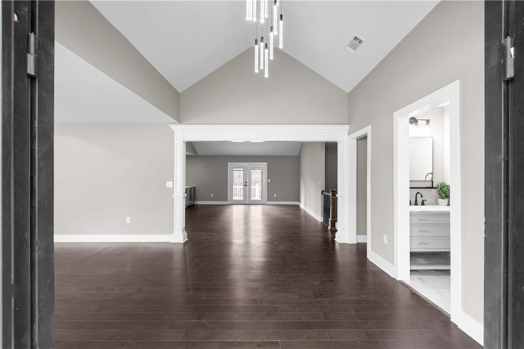 7530 Spalding Lane Atlanta, GA 30350 - Photo 7 of 61