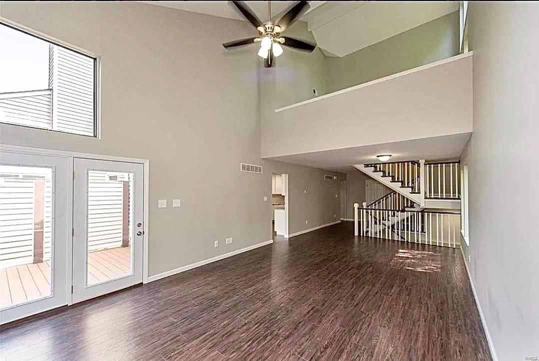1866 Ridgeview Cir Drive Ballwin, MO 63021 - Photo 2 of 15 Gallery Image 2