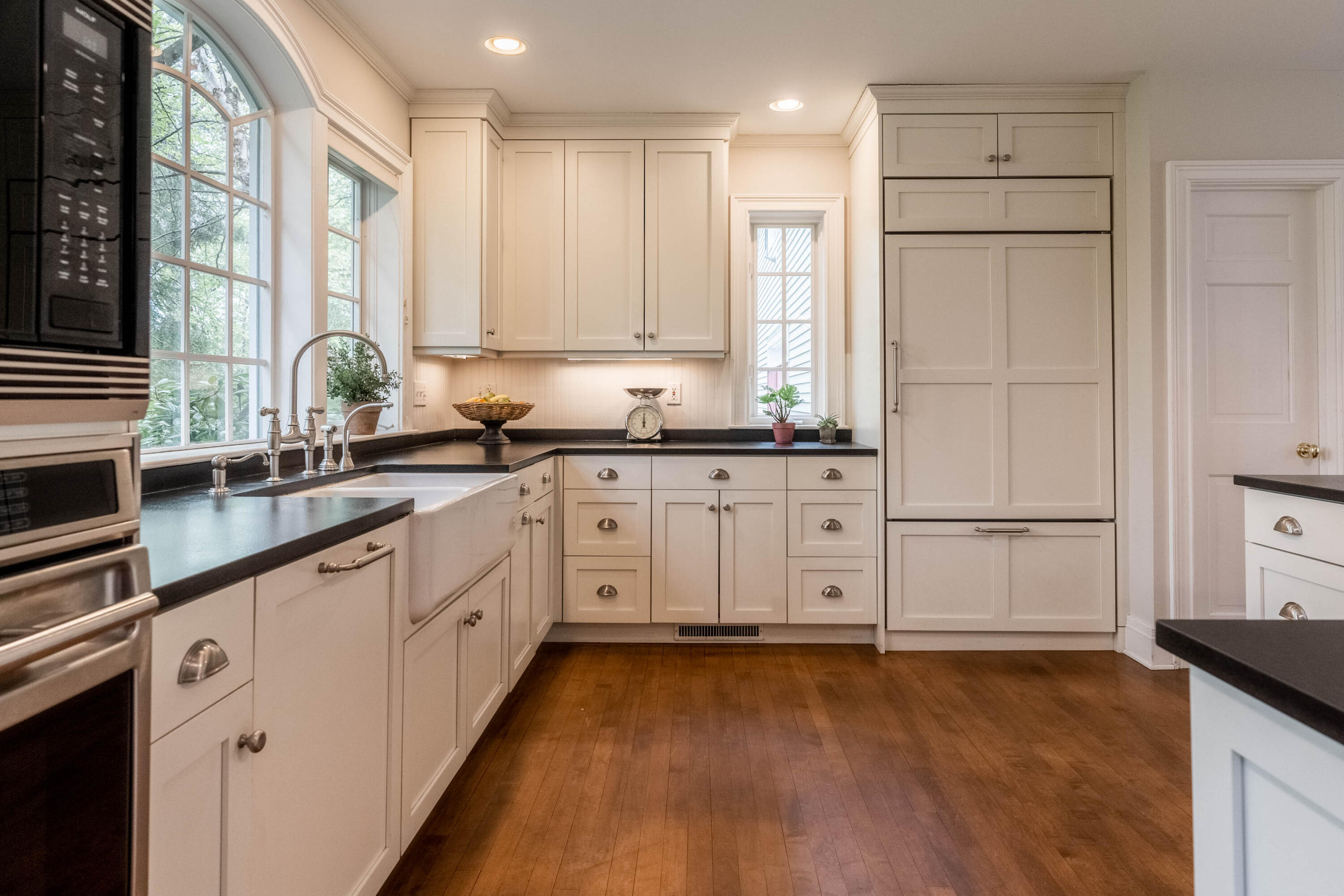 89 Royall Point Road Yarmouth, ME 04096 - Photo 6 of 35 Kitchen