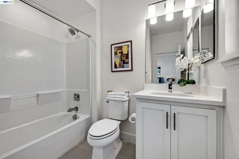 $699,999 | 29259 Hub Court, Hayward, CA 94544