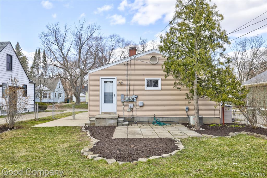 550 Roth Boulevard Clawson, MI 48017 - Photo 15 of 18