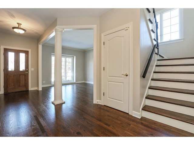416 Ravine Road Hinsdale, IL 60521 - Photo 2 of 20