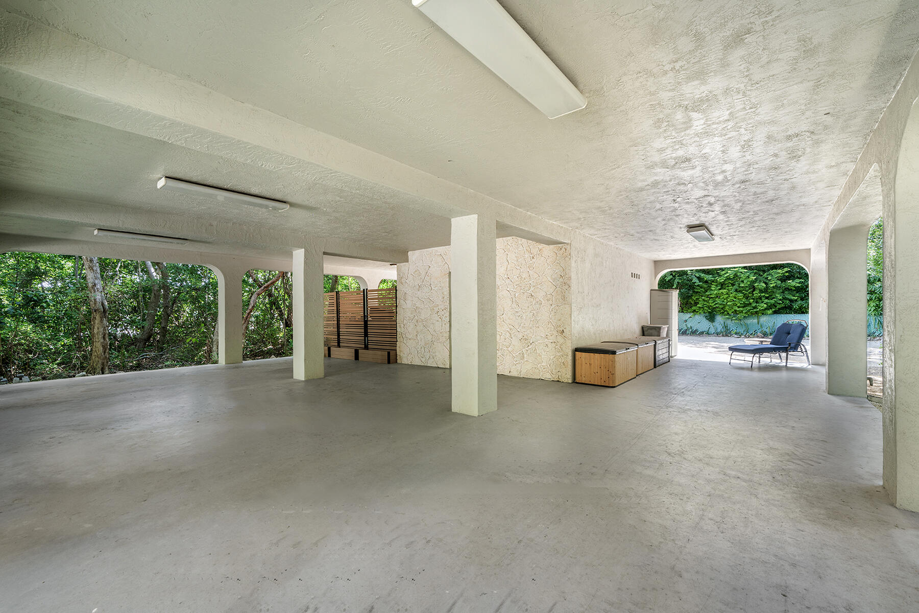 13 Flamingo Hammock Road Islamorada, FL 33036 - Photo 23 of 42 Covered Carport
