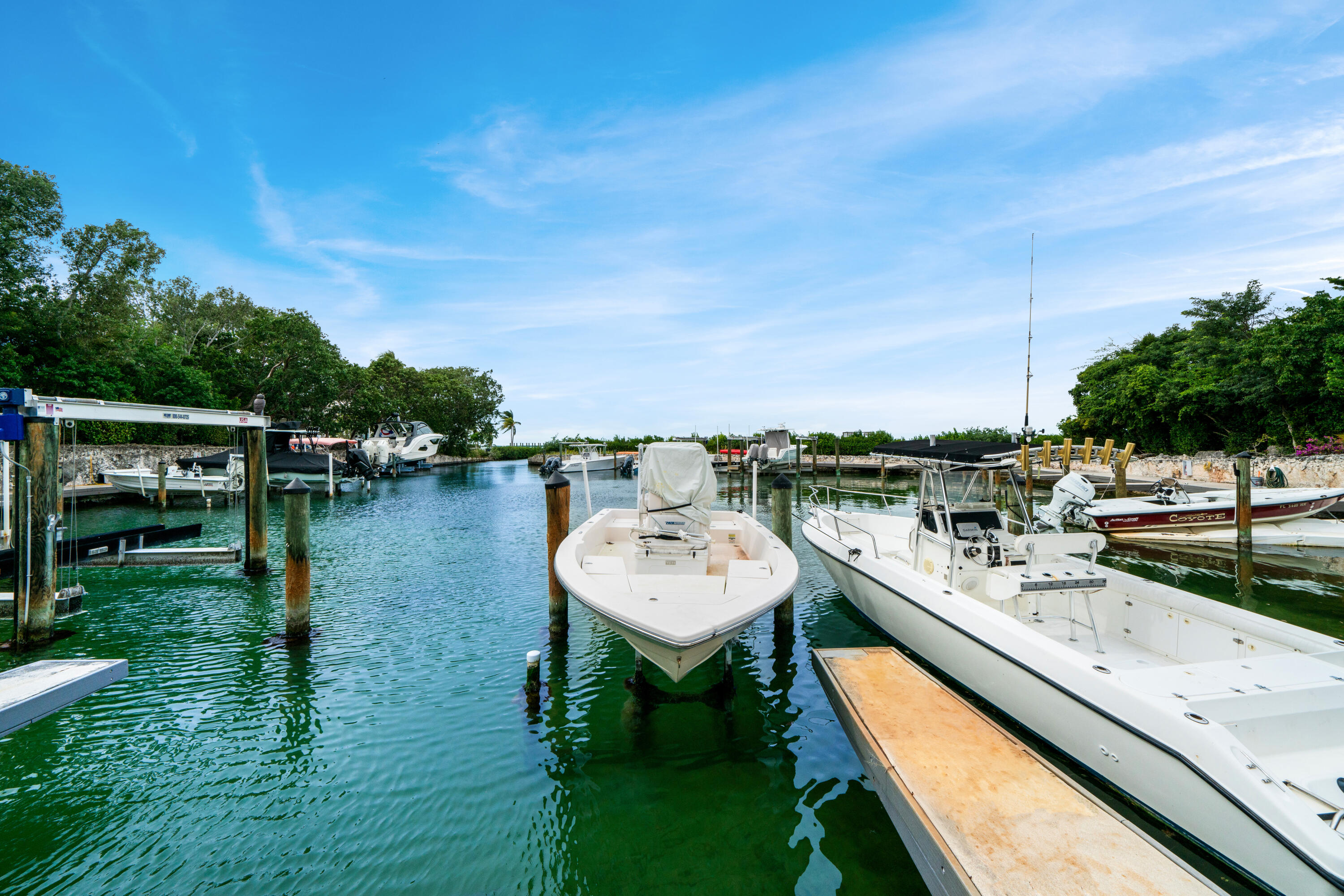13 Flamingo Hammock Road Islamorada, FL 33036 - Photo 35 of 42 3500# Boat Lift