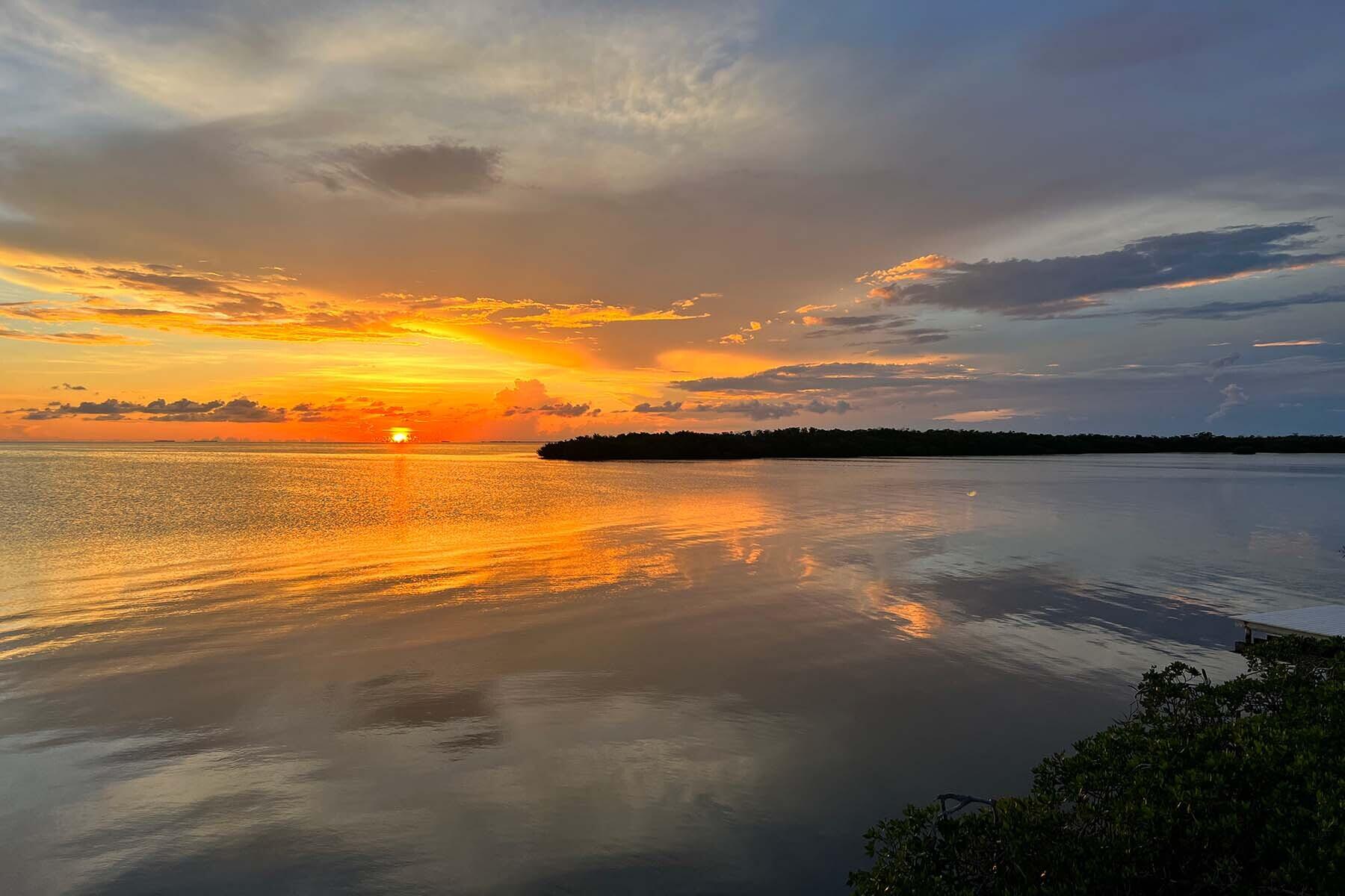 13 Flamingo Hammock Road Islamorada, FL 33036 - Photo 41 of 42 BH Sunset