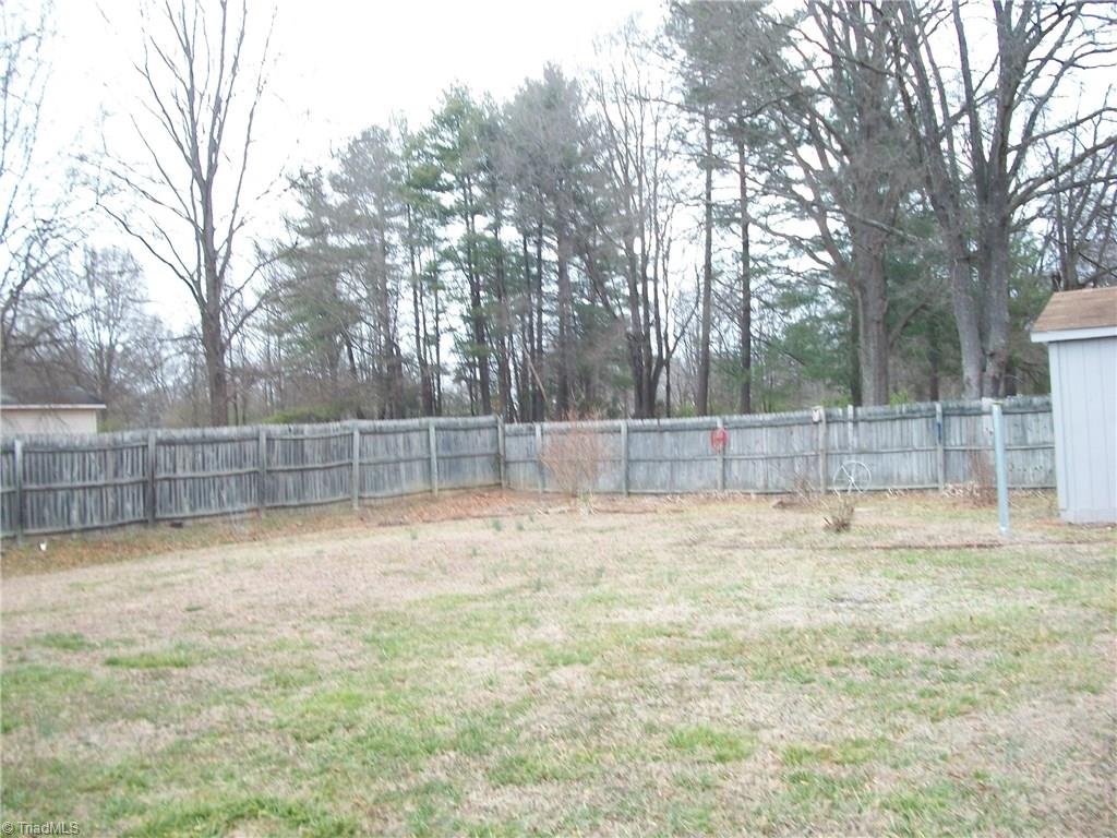 706 Summit Road Eden, NC 27288 - Photo 4 of 16 Gallery Image 4