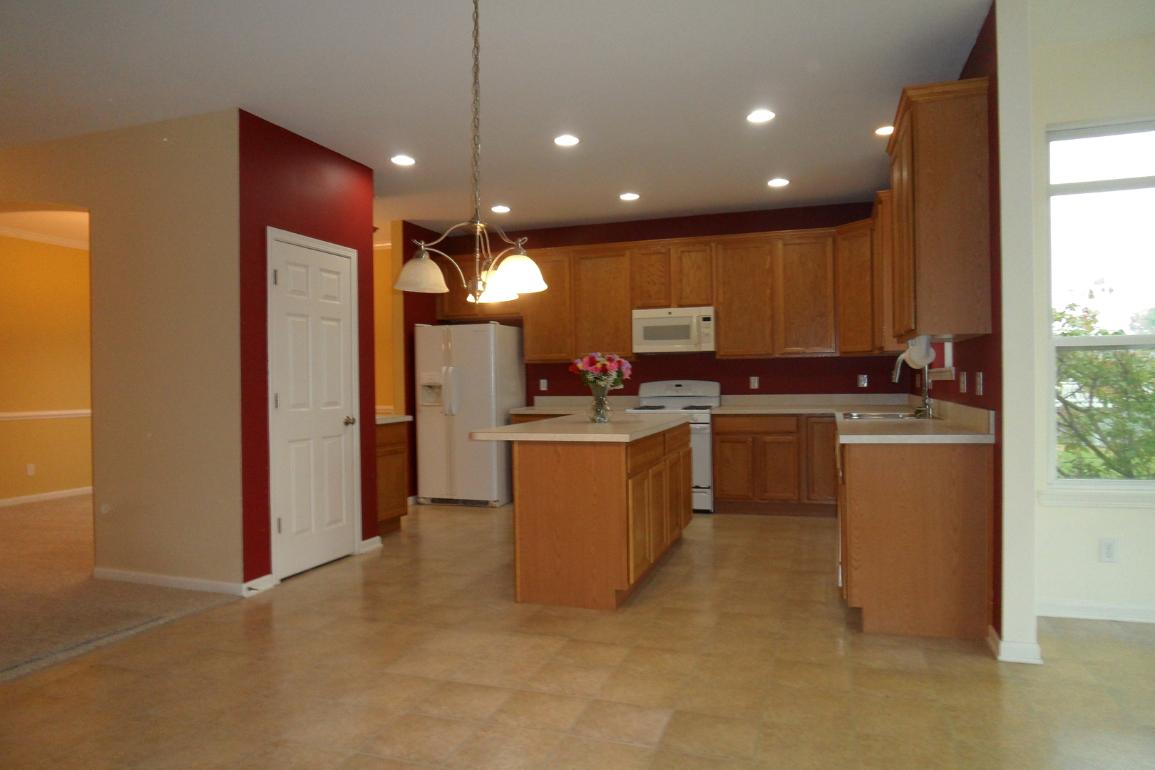 408 Winding Trail Genoa, IL 60135 - Photo 6 of 40