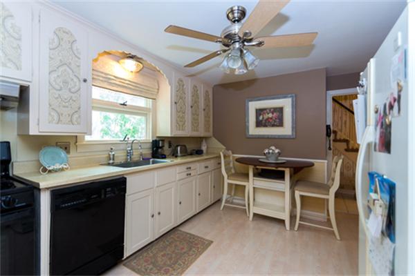 71 Prentice Street Waltham, MA 02451 - Photo 12 of 20 Gallery Image 12