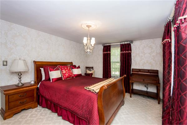 71 Prentice Street Waltham, MA 02451 - Photo 15 of 20 Gallery Image 15