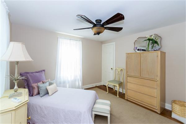 71 Prentice Street Waltham, MA 02451 - Photo 17 of 20 Gallery Image 17