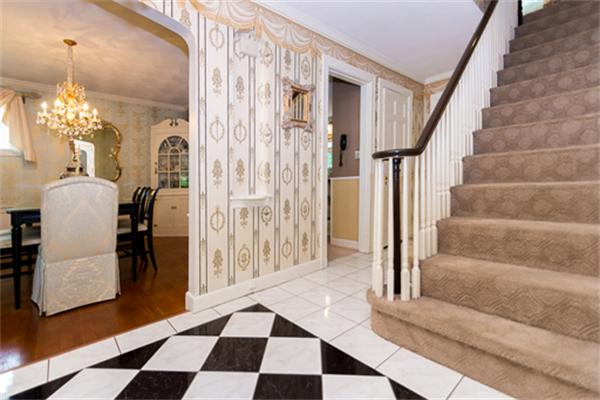 71 Prentice Street Waltham, MA 02451 - Photo 8 of 20 Gallery Image 8