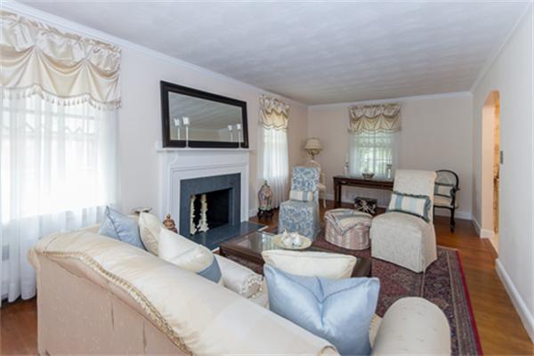 71 Prentice Street Waltham, MA 02451 - Photo 9 of 20 Gallery Image 9