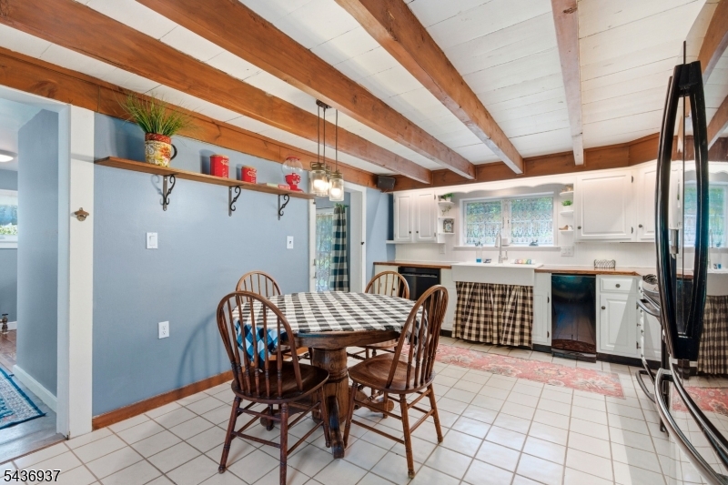 60 Pleasant Run Road Flemington, NJ 08822 - Photo 10 of 48
