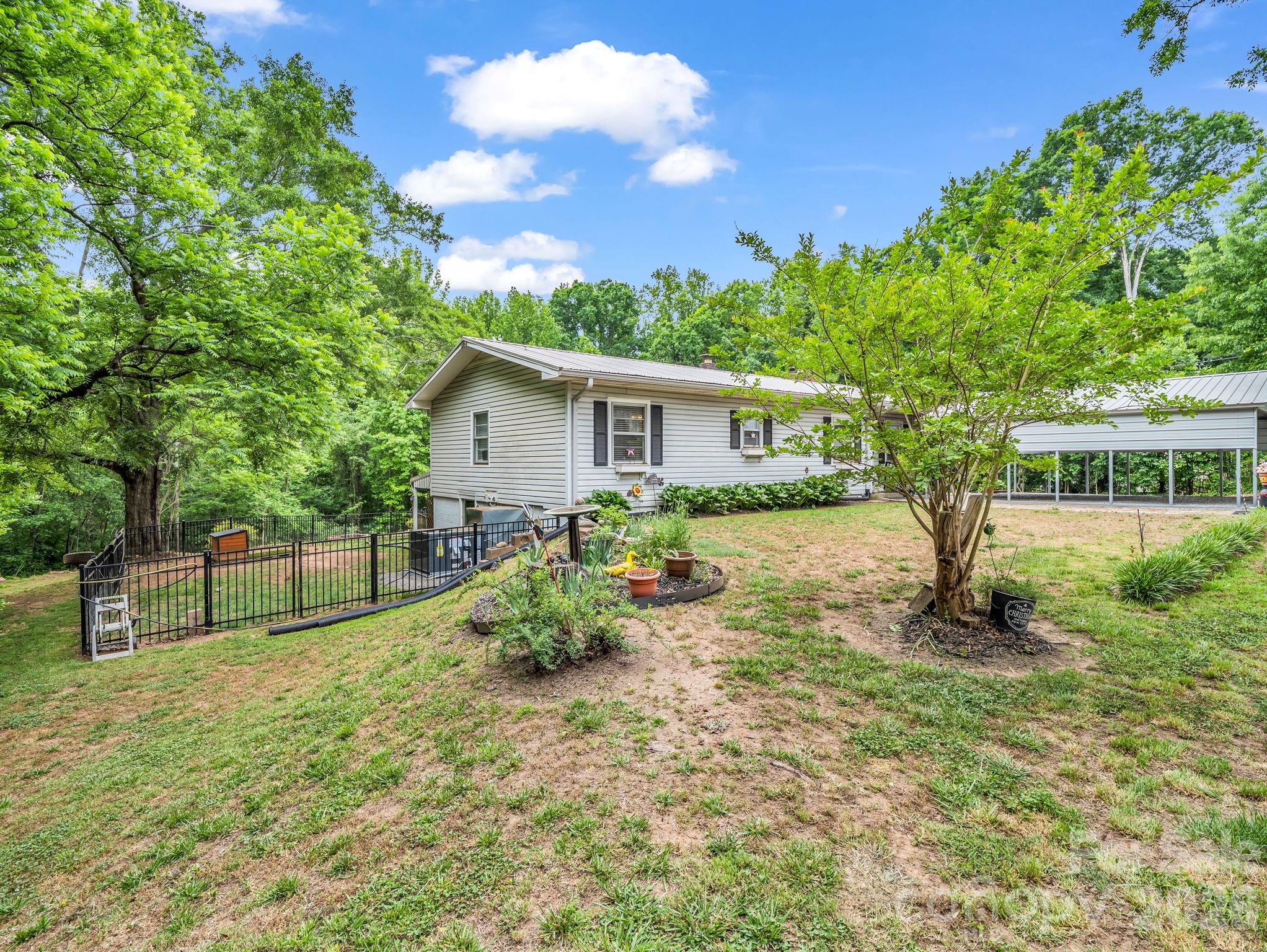 408 Hollis Road Ellenboro, NC 28040 - Photo 5 of 45