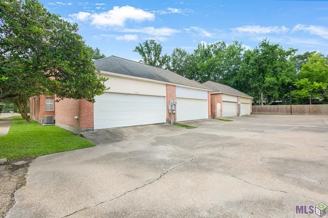 $193,000 | 5527 Riverstone Drive, Baton Rouge, LA 70820