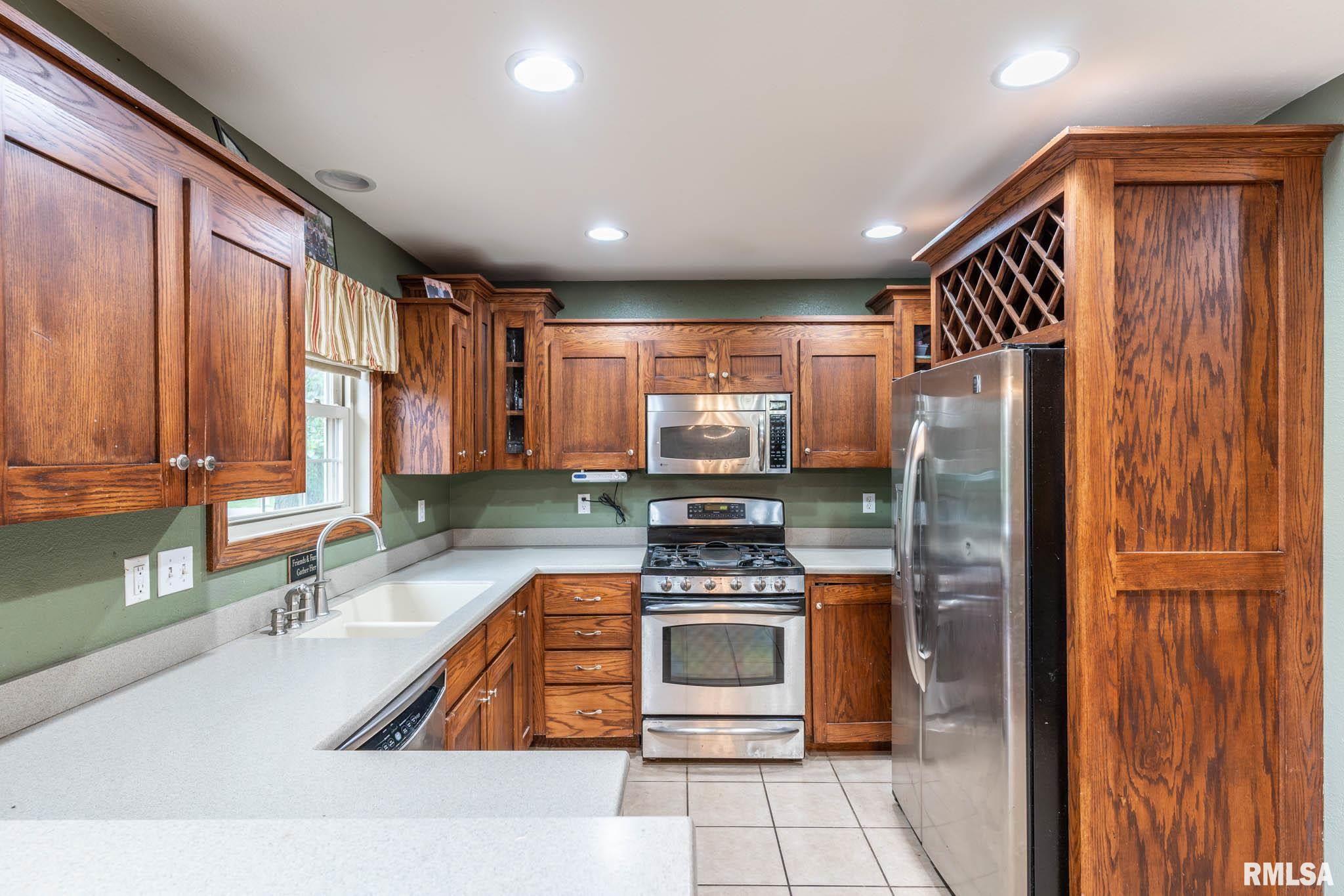 5126 South Chesterfield Court Mapleton, IL 61547 - Photo 12 of 23