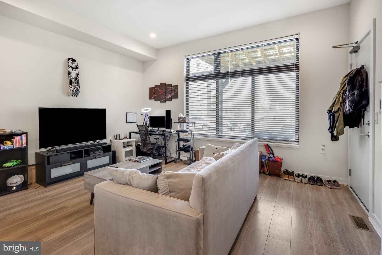 385 Martin Street, Unit 1F Philadelphia, PA 19128 - Photo 5 of 18
