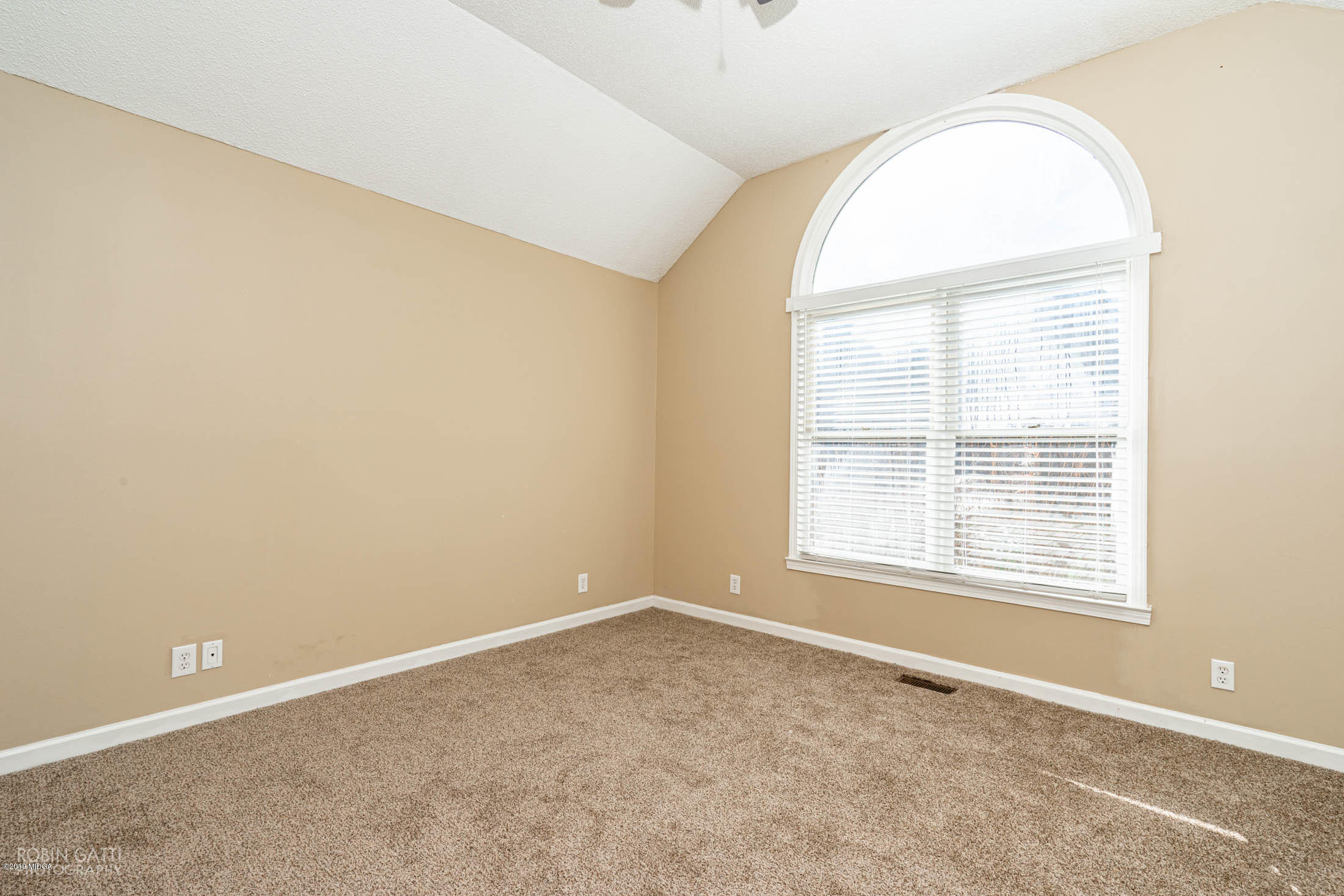 6185 Peake Road Macon, GA 31220 - Photo 11 of 22 13-DSC05941