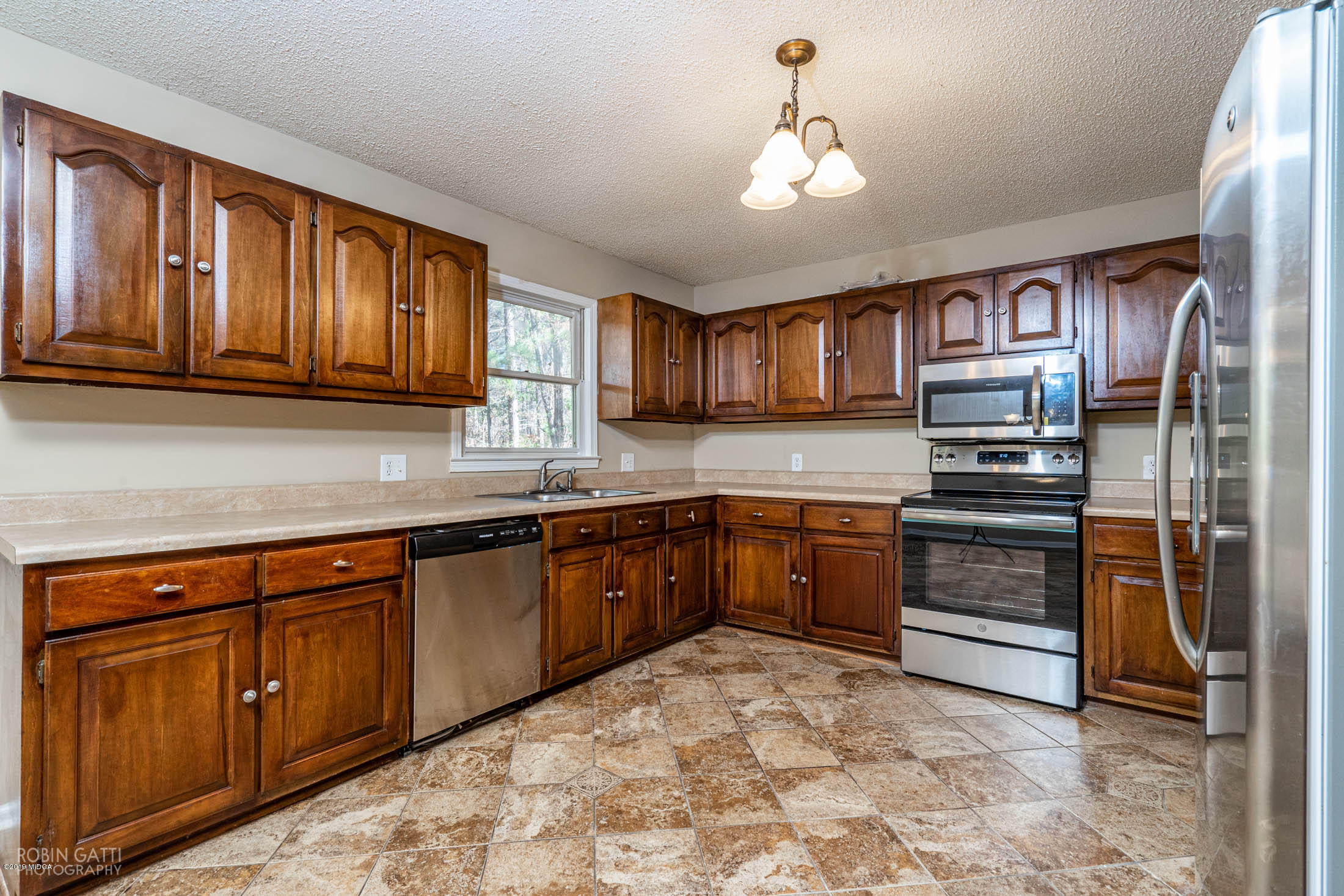 6185 Peake Road Macon, GA 31220 - Photo 6 of 22 08-DSC05933