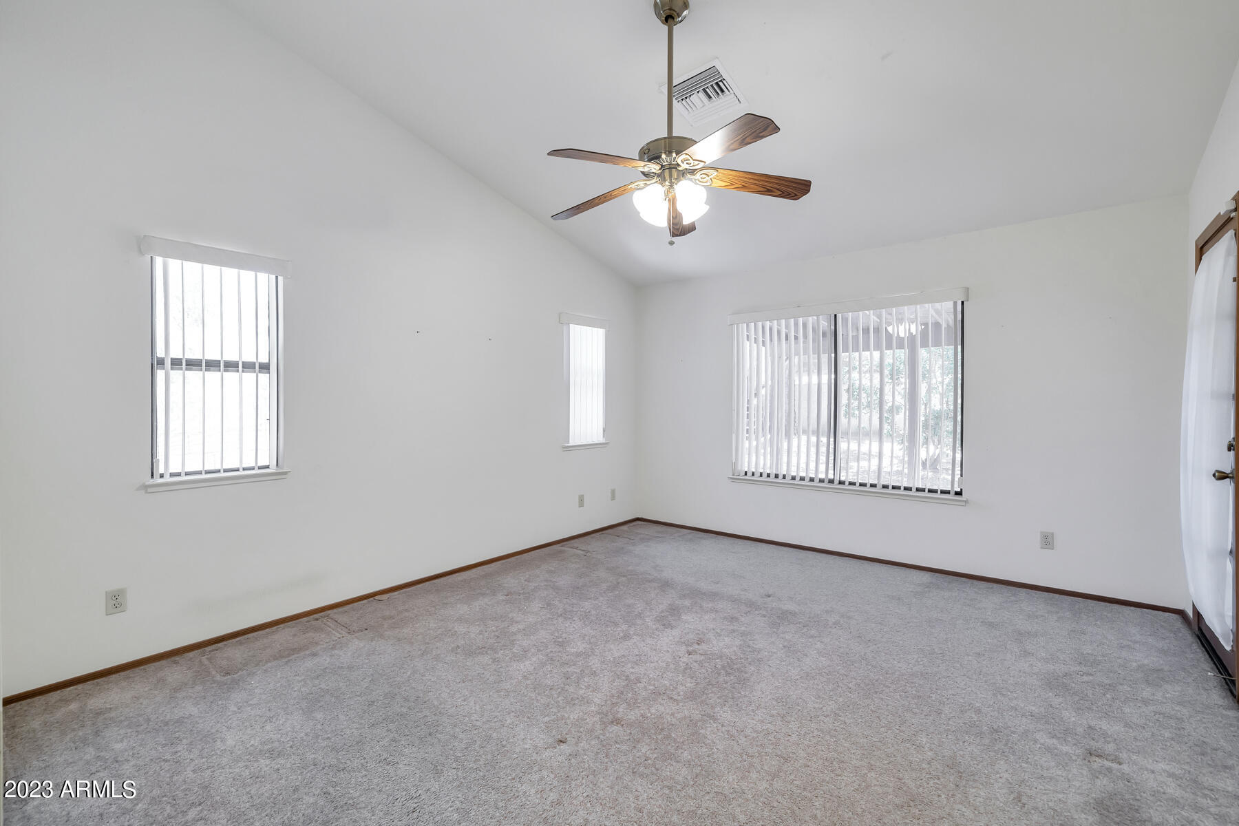 1809 East Redfield Road Phoenix, AZ 85022 - Photo 8 of 15 Spacious Primary Suite