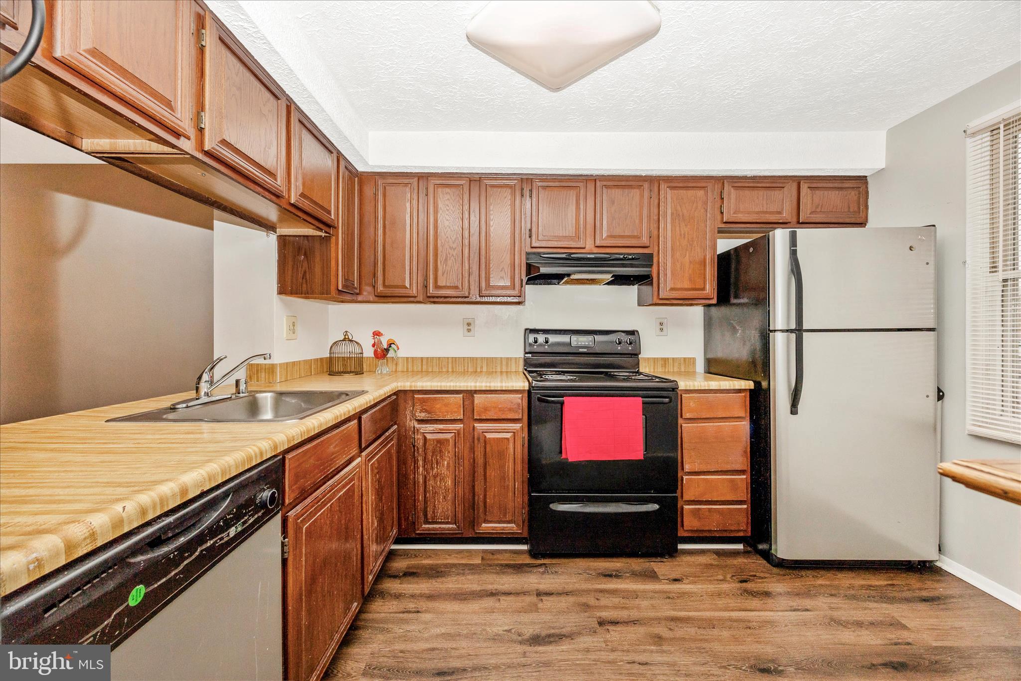 5802 Drawbridge Court Frederick, MD 21703 - Photo 19 of 47 Kitchen