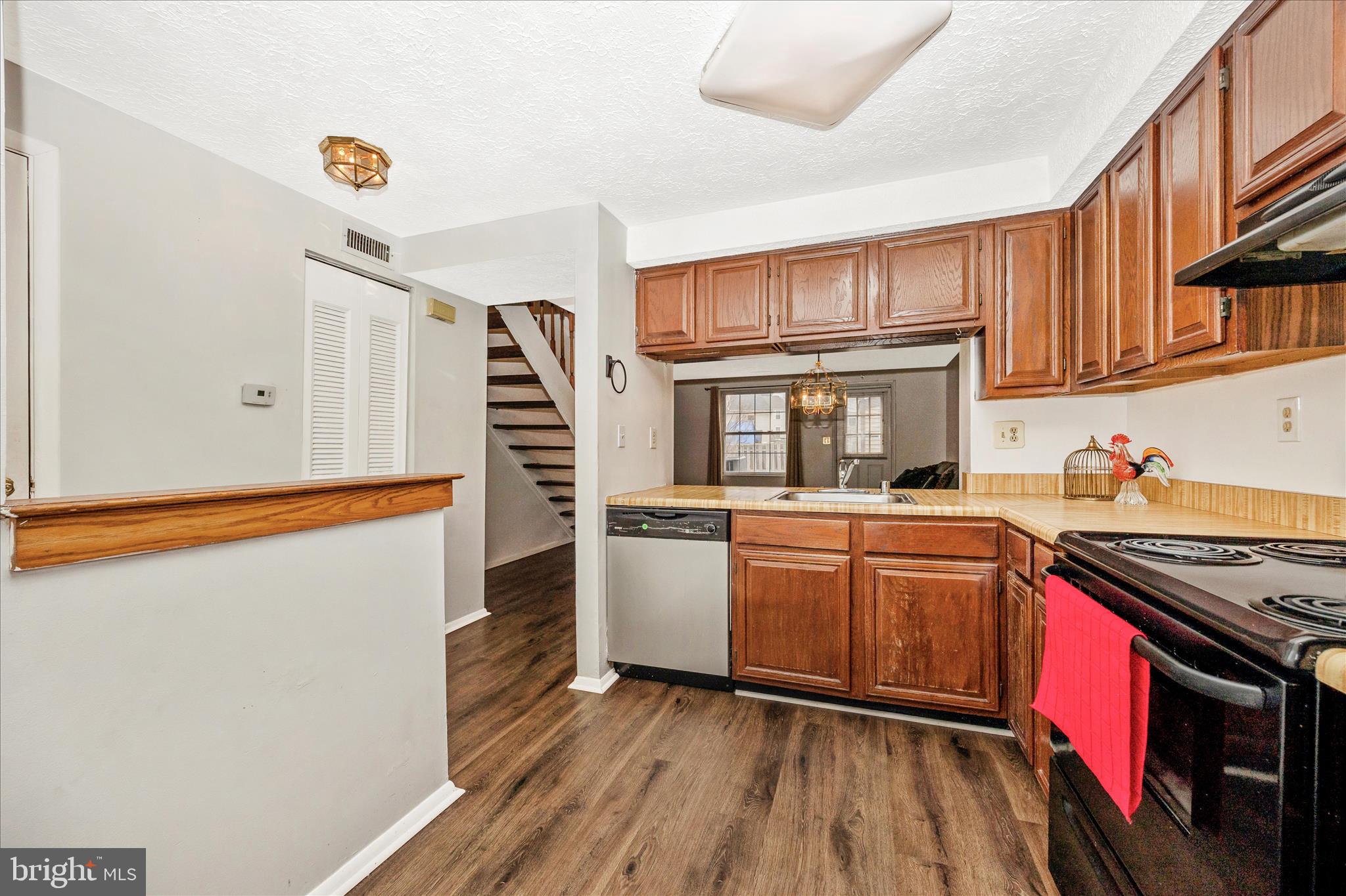 5802 Drawbridge Court Frederick, MD 21703 - Photo 20 of 47 Kitchen