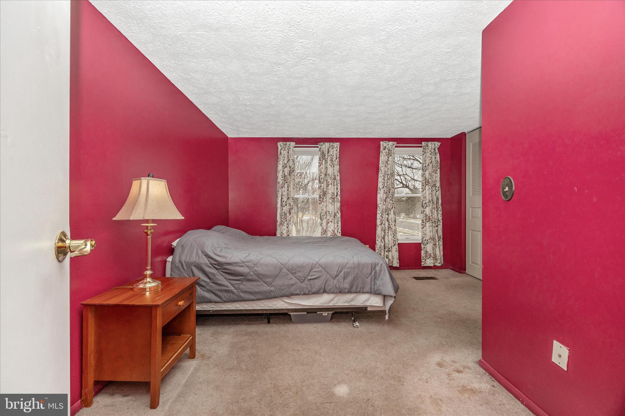 5802 Drawbridge Court Frederick, MD 21703 - Photo 25 of 47 Primary Bedroom