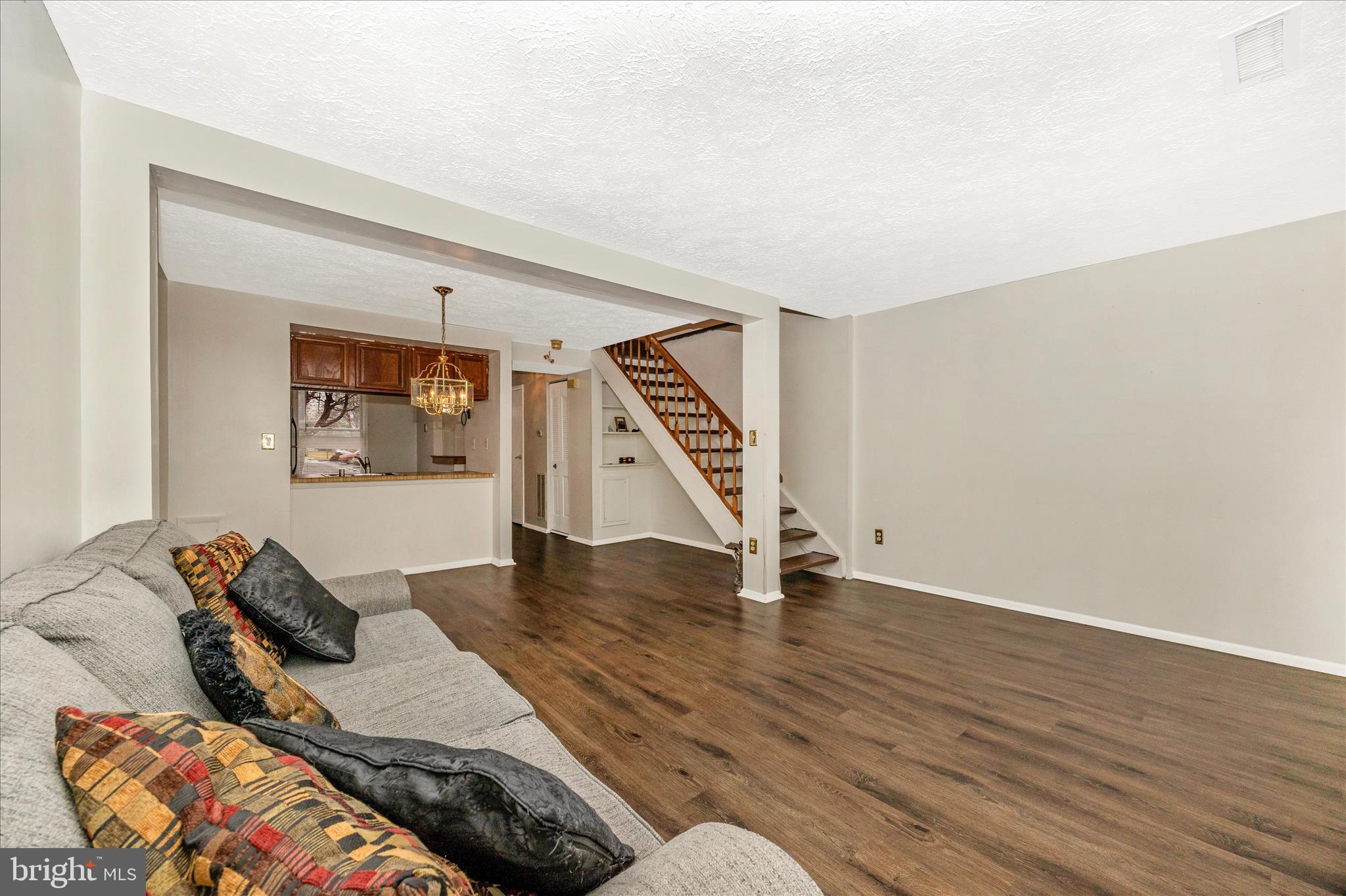 5802 Drawbridge Court Frederick, MD 21703 - Photo 5 of 47 Living Room