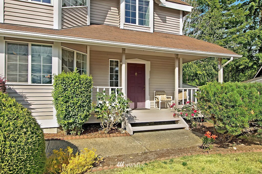 1213 225th Place Southwest Bothell, WA 98021 - Photo 2 of 10