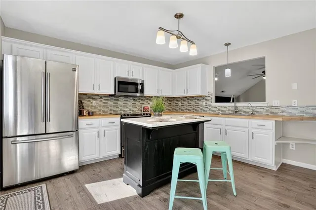 $352,000 | 833 East 12th Street, Eudora, KS 66025