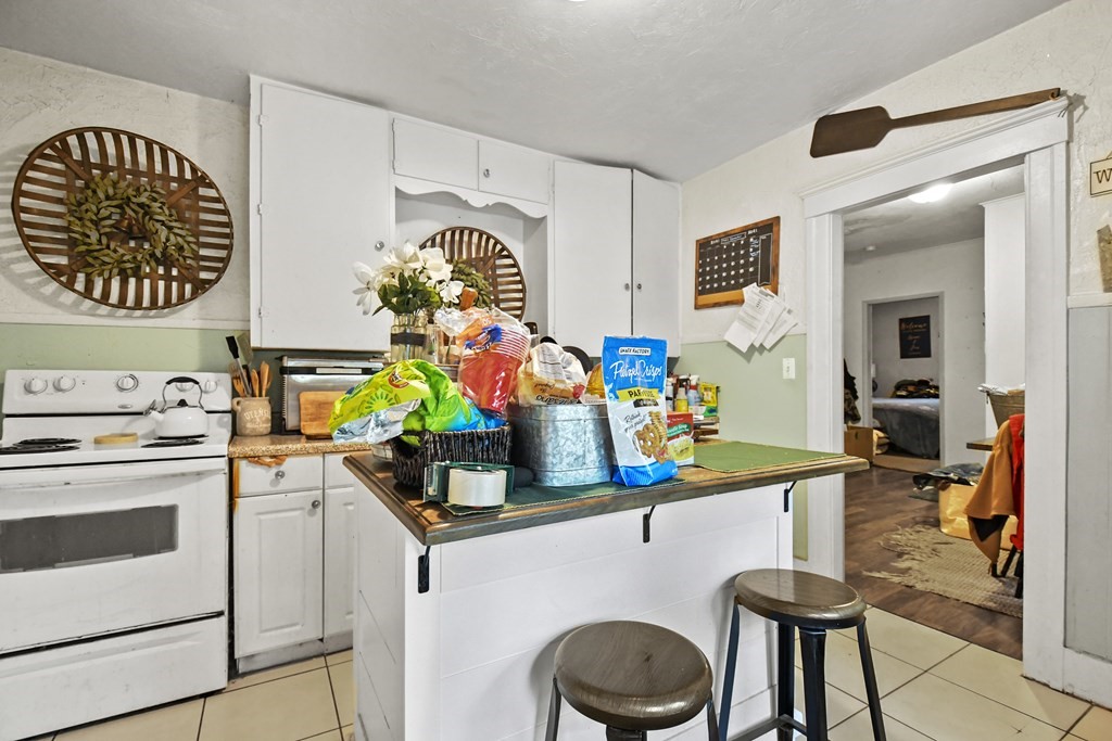 6 Proctor Street Worcester, MA 01606 - Photo 14 of 20 Gallery Image 14