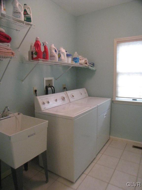 5912 Ricky Ridge Trail Orefield, PA 18069 - Photo 20 of 42 Laundry room with utility sink