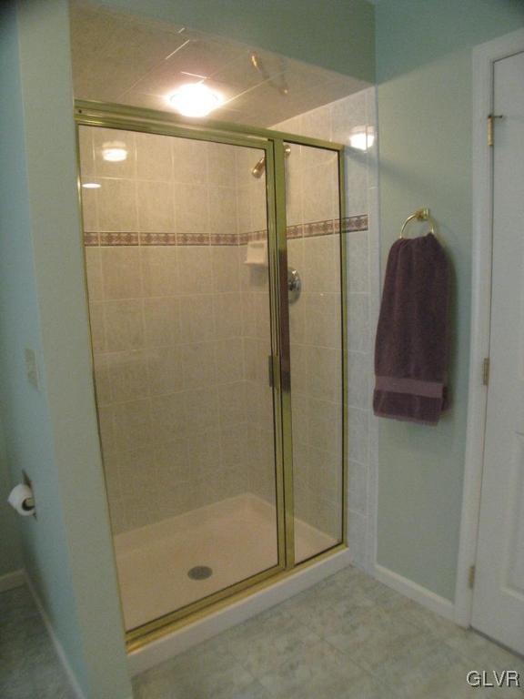5912 Ricky Ridge Trail Orefield, PA 18069 - Photo 23 of 42 Tile shower in master bath