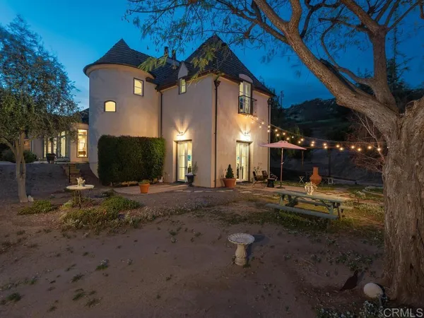 $1,998,000 | 31267 Rancho Amigos Road, Bonsall, CA 92003