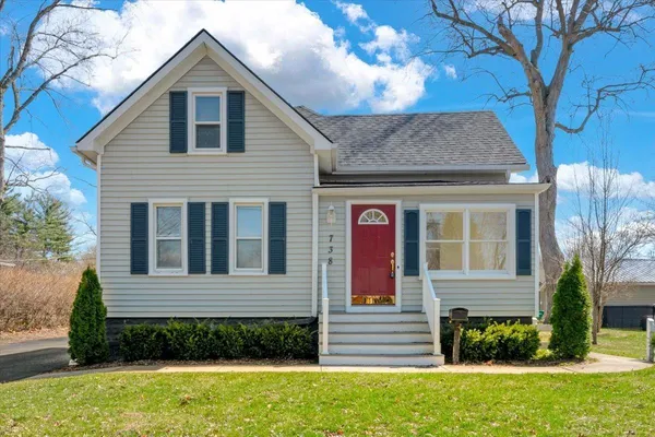 $250,000 | 738 North 9th Street, St. Clair, MI 48079