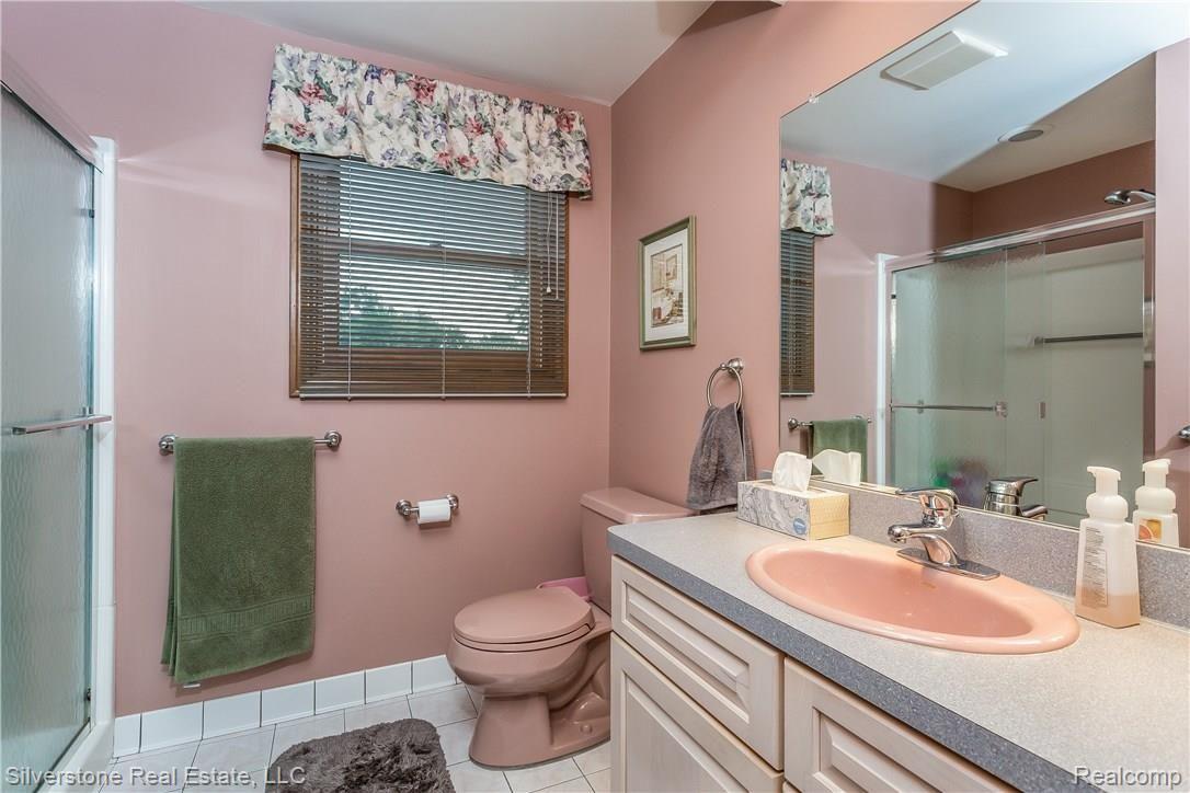 2091 West Wattles Road Troy, MI 48098 - Photo 27 of 52 027-4589632-large.jpg