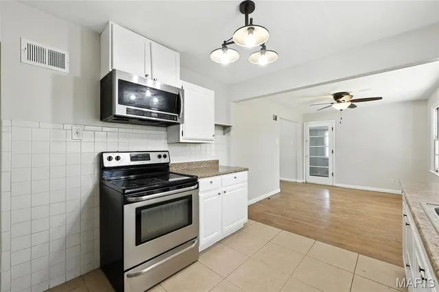 $285,000 | 1090 Kinstern Drive, Des Peres, MO 63131